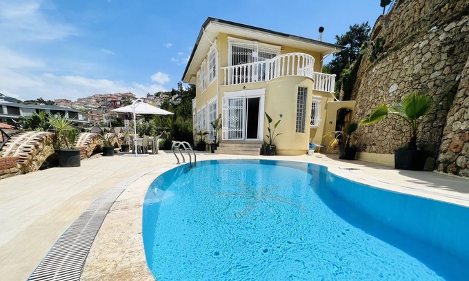 Kargicak Villa | Sleeps 8, Spacious and Airy Villa - AWZ 284