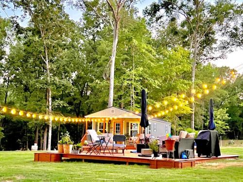 Etoile Villa | SLEEPS SIX - Rent Entire WATERFRONT Cabin #2