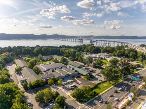 Tarrytown Hotel | Sleepy Hollow Hotel