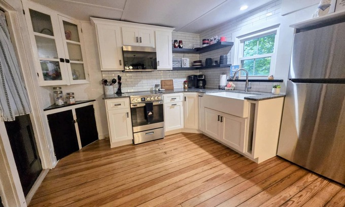 Mount Gretna Heights Cottage | Slice of Heaven