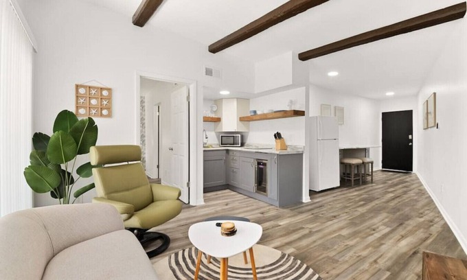 Orange Prairie Apartment | Slice of the Good Life: Concord C5