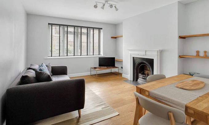 Golborne Apartment | Slick Portobello pied-a-terre