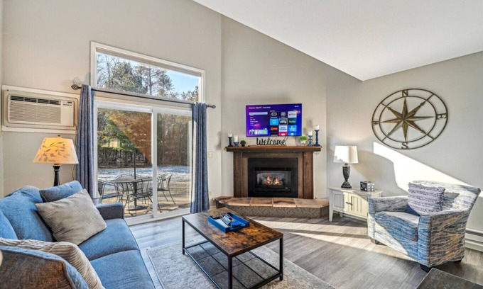 Lake Delton Condo | Sloane Parkview 7 · Sloane Condo - Families, golfers, girl's trips!