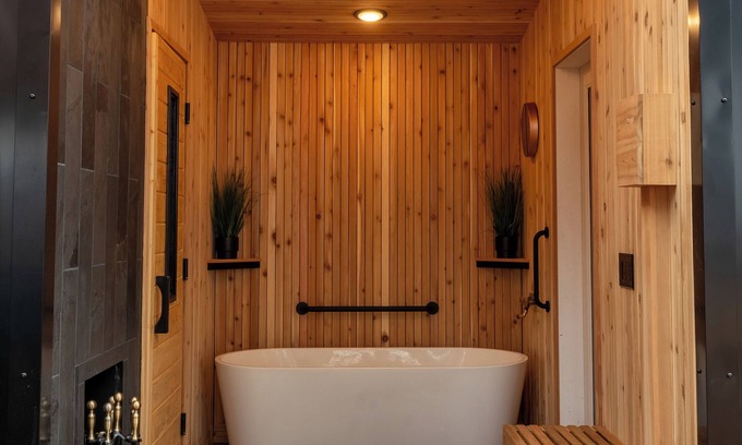 Homer Cabin | Slope Cabin - Homer Alaska