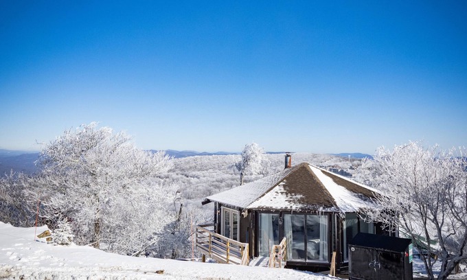 Beech Mountain House | Slope side beech house! Direct slope access, 200 mile views, walk to restaurants