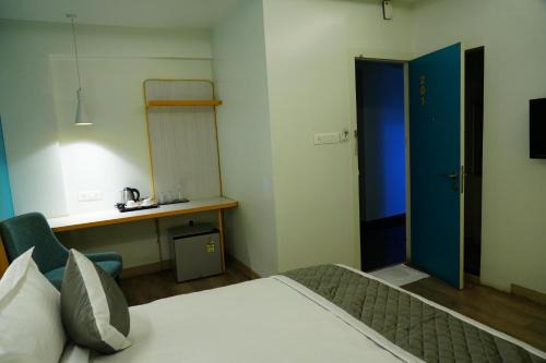 Brookefield Hotel | SLR Residency