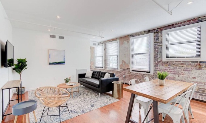 South Main Historic District Apartment | SM 202 · Downtown Loft Style Unit with ALL Modern Amenities