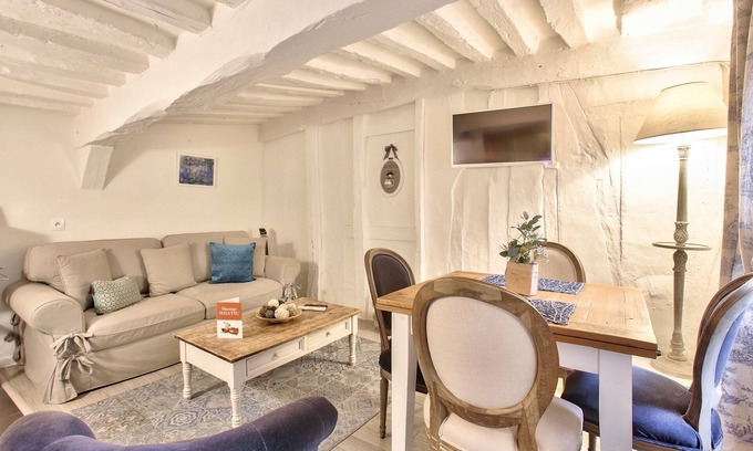 Quartier Vieux Marche-Cathedrale Apartment | SMALL ANGEL 2 charming apartment heart of Rouen