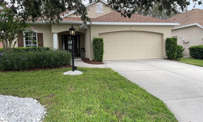Greenfield Plantation House | Small bedroom to rent LONGTERM: Safe golf community In Bradenton, FL