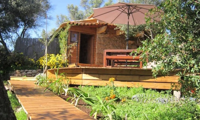 Coti-Chiavari House | Small caseddu in stone 'a filleta' (a daughter)