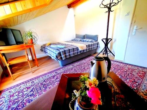 Varna City Centre Hostel | Small City Suits