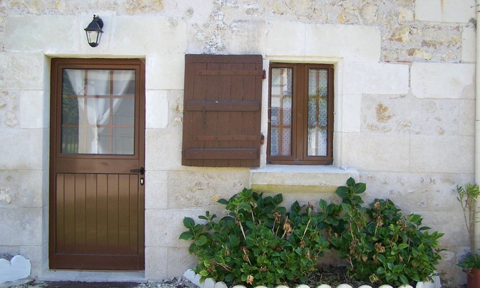 Rilly-sur-Loire Cottage | small cottage