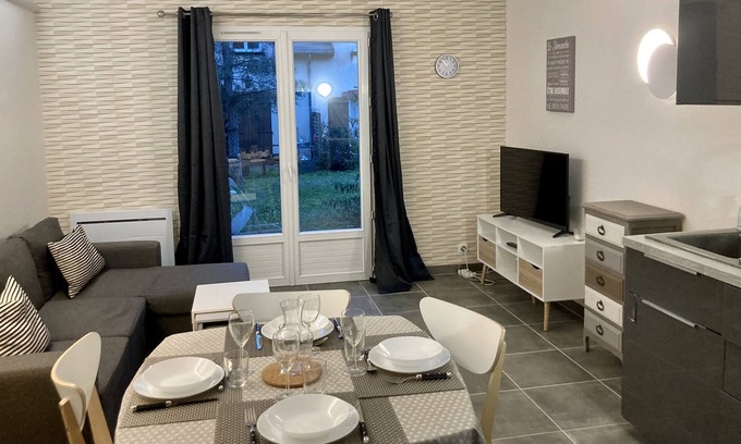 Ardon House | SMALL HOUSE IN A PLEASANT AND BUCOLIC SETTING 40m2