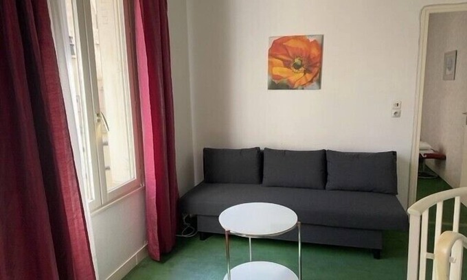 Gentilly House | Small quiet house, near Paris