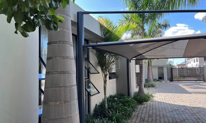 Lusaka Apartment | Smart 2BR w/Starlink, Alexa & Solar | Salama Park