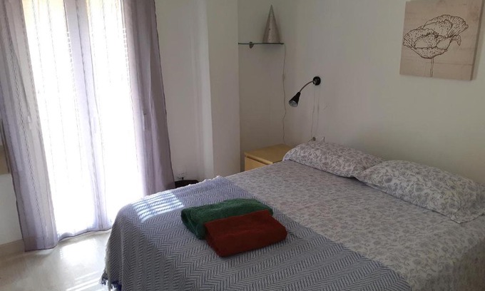 La Malva-rosa Apartment | Smart Apartment near Malvarossa beach