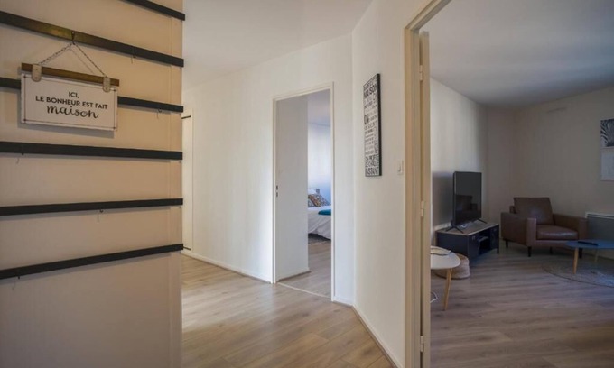 Troyes Apartment | Smart Appart L'Anatole wifi parking