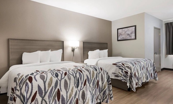 Weedsport House | Smart Saver’s Choice: 2 Family-friendly Units! FREE Parking and Breakfast Onsite