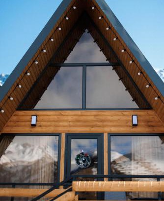 Stepantsminda Ski Chalet | SMART Via Kazbegi