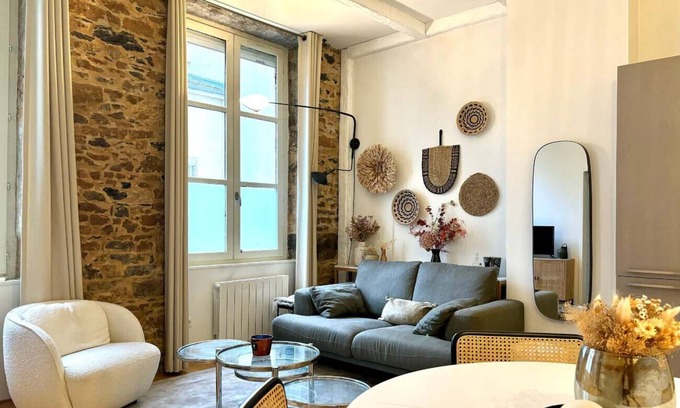 Jules Ferry - Recamier Apartment | SmartStay Nid douillet - Masséna