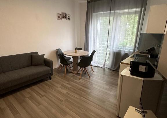 Mittelmeiderich Apartment | Smile Apartment 5