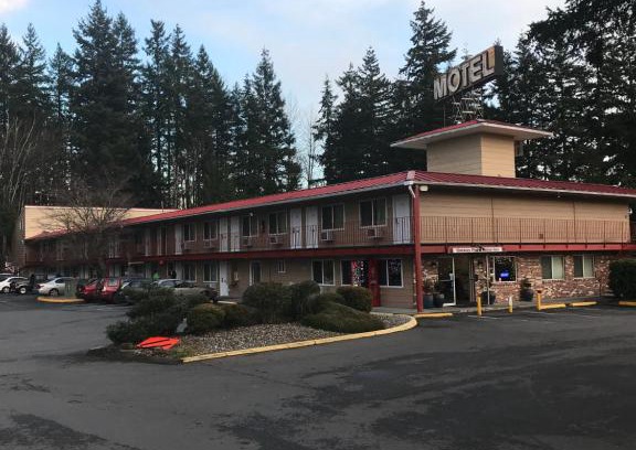 Arlington Hotel | Smokey Point Motor Inn