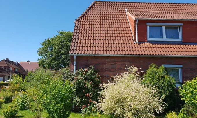 Wilhelmshaven Apartment | Sniff the sea air on the North Sea