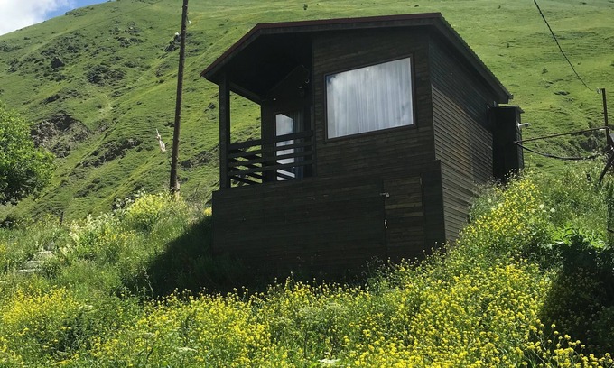 Kazbegi Cottage | Sno Cottages Twins