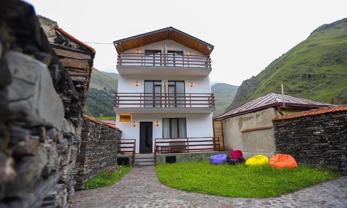 Kazbegi Hotel | Sno Inn Kazbegi