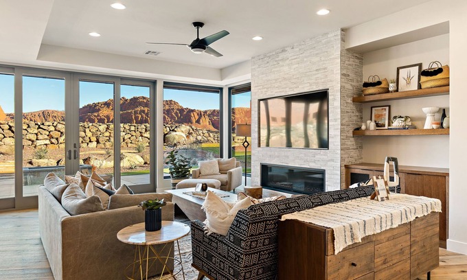 Ivins House | Snow Canyon Retreat STUNNING VIEWS! NO PETS!