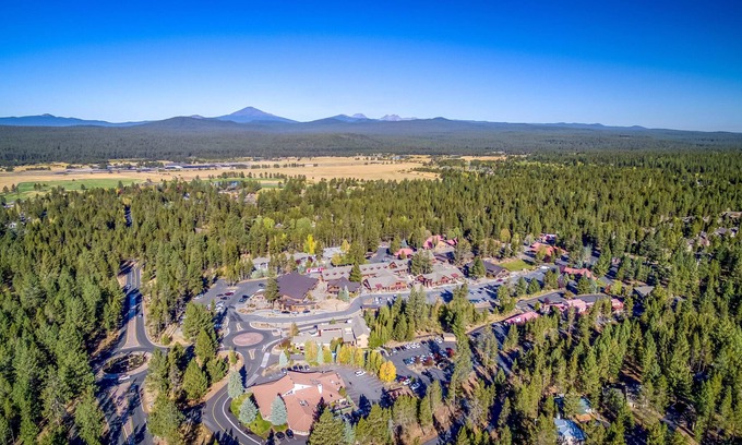 Oregon Water Wonderland House | Snow Goose Cabin
