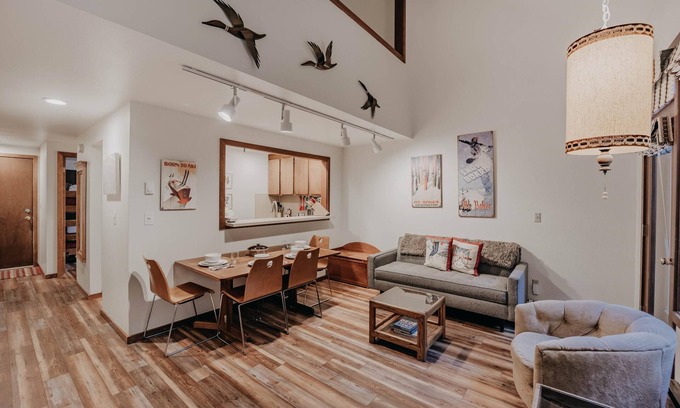 Glacier Condo | Snowater Condo #91 - Wi-Fi - Pets Ok - Sleeps 6