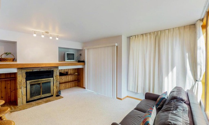 Alyeska Apartment | Snowbird 131-B