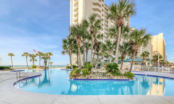Long Beach House | Snowbird-friendly & Gulf front condo w/shared pool, hot tub & easy beach access