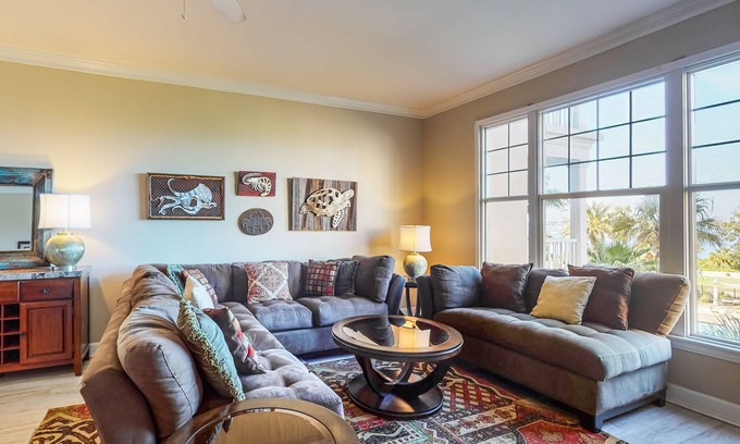 Upper Grand Lagoon Condo | Snowbird-friendly condo with waterfront view, WiFi, AC, access to pool, hot tub
