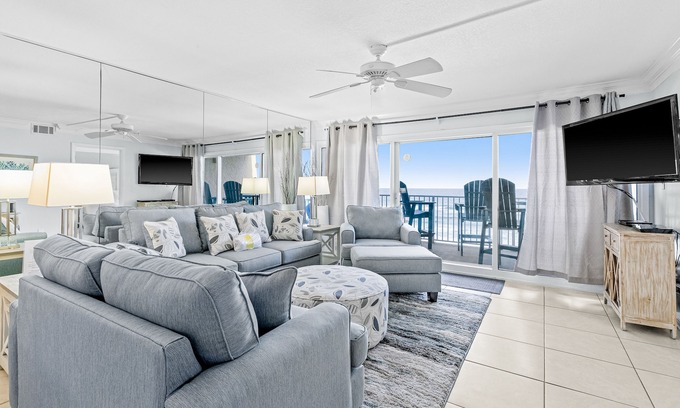 Miramar Beach Condo | Snowbird-friendly Gulf-front condo with outdoor pool & gym