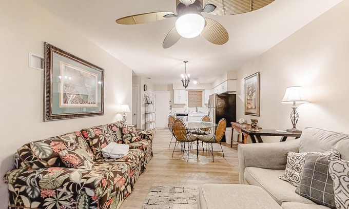 Orange Beach Condo | Snowbird-Friendly Condo w/Private Balcony, Gas Grill, Jetted Tub, Shared Pool