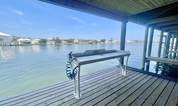 Orange Beach House | 👉SNOWBIRDS 40% OFF! THE OSPREY BEACH + BOATING! BOAT SLIP INCLUDED + POOL.
