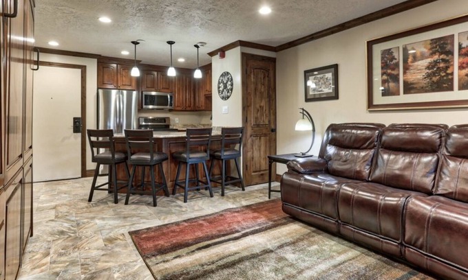 North Park City Condo | Snowflower #58: Ski-in/Ski-Out Cozy Studio Condo: Ideal location!