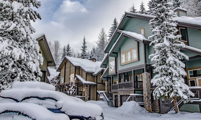 Upper Village House | Snowy Creek 15 - Ski in Ski out, Complete Luxury Renovation, Fireplace