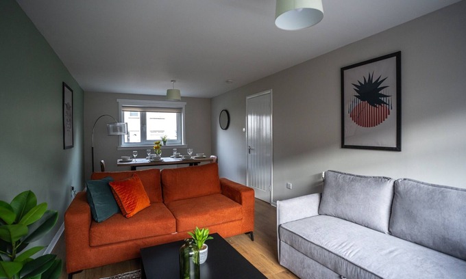Livingston House | Snug Modern Home in Livingston
