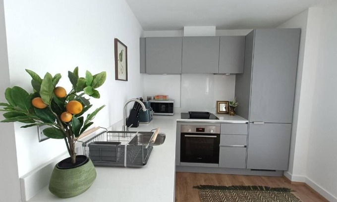 Woolwich Riverside Apartment | Snuggle Inn Riverside apartments- Serviced accommodation