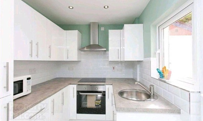 Belfast House | So-fresh So-clean Beautiful 3-bed House n Belfast