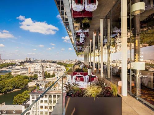 Arsenal Hotel | SO/Paris Hotel