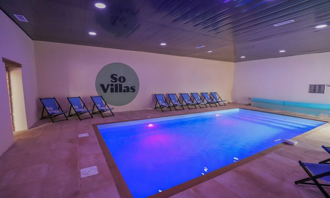 Villiers-Saint-Benoit Villa | So Villa Ragonniere - Piscine Intérieure - Foot - 2h Paris - 30 p