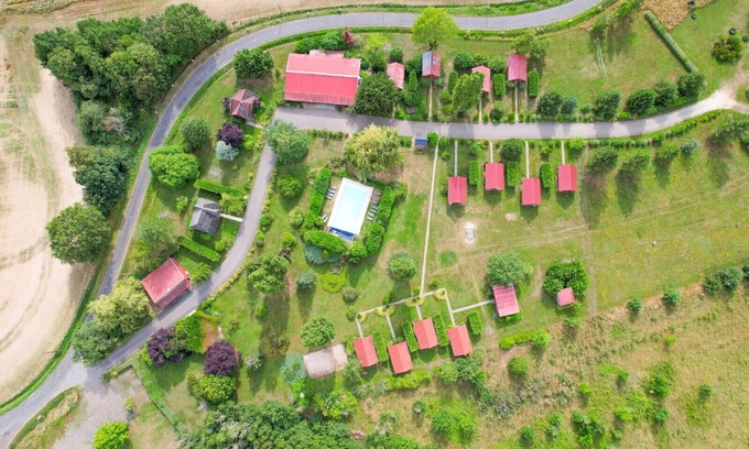 Sainte-Genevieve-des-Bois Villa | So Villa les Cabanes (45) - Heated swimming pool - City Stadium - 1h30 Paris - 62p