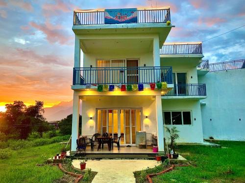 Gunehr Hostel | Social Monkey