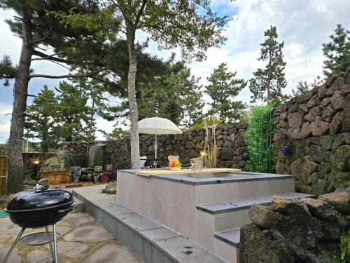 Hallim House | Sodamhyang Pension
