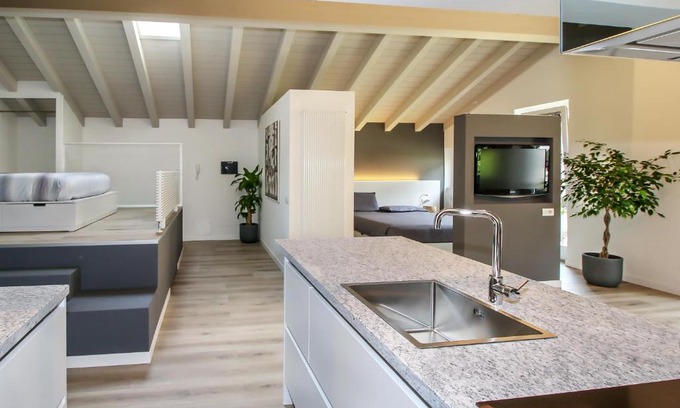 Chiavenna Apartment | Sofi apartment