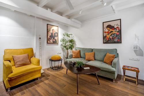 Pali Hill Apartment | Sofia 1BHK Khar W by The Bombay Home Company